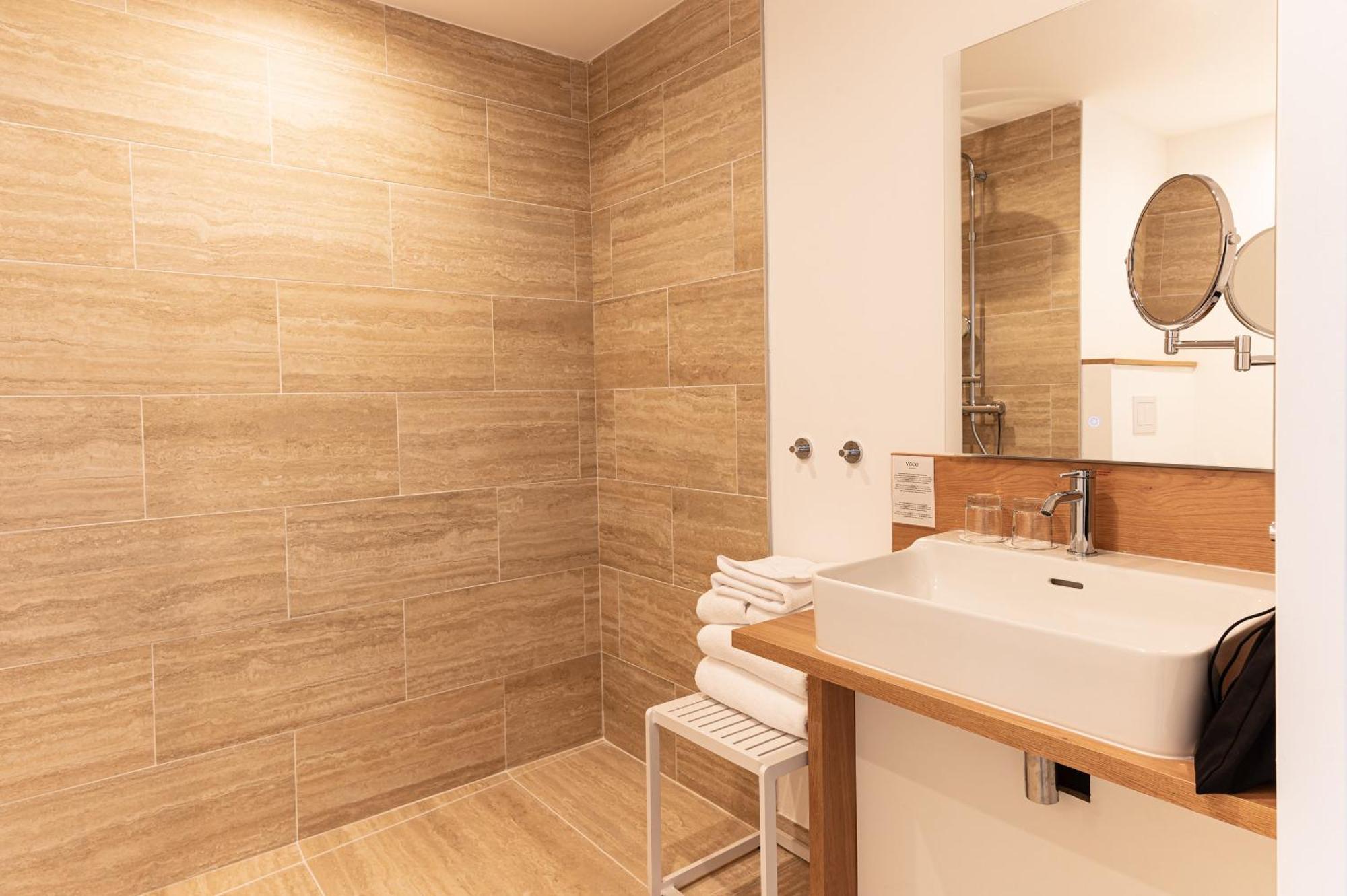 Voco , Cite Des Vins By Ihg